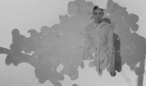 LOEWE-FW17-(B-ABAZA)1-Thumb